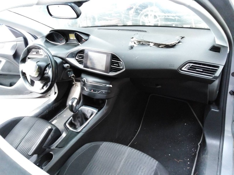 peugeot 308 del año 2014