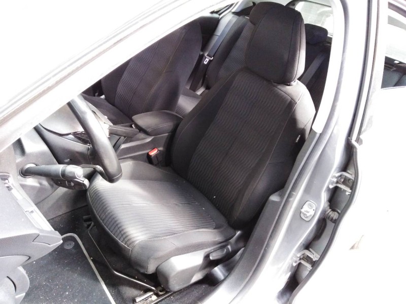 peugeot 308 del año 2014