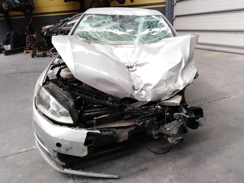 volkswagen golf vii lim. (5g1) del año 2014