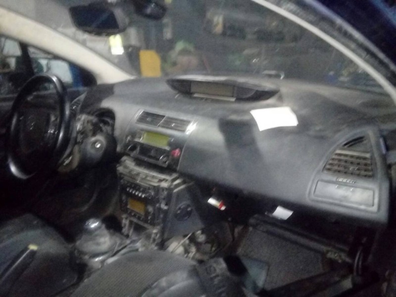 citroën c4 berlina del año 2006