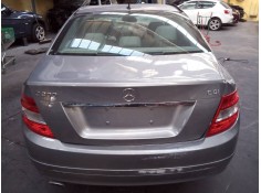 mercedes-benz clase c (w204) berlina del año 2010 2