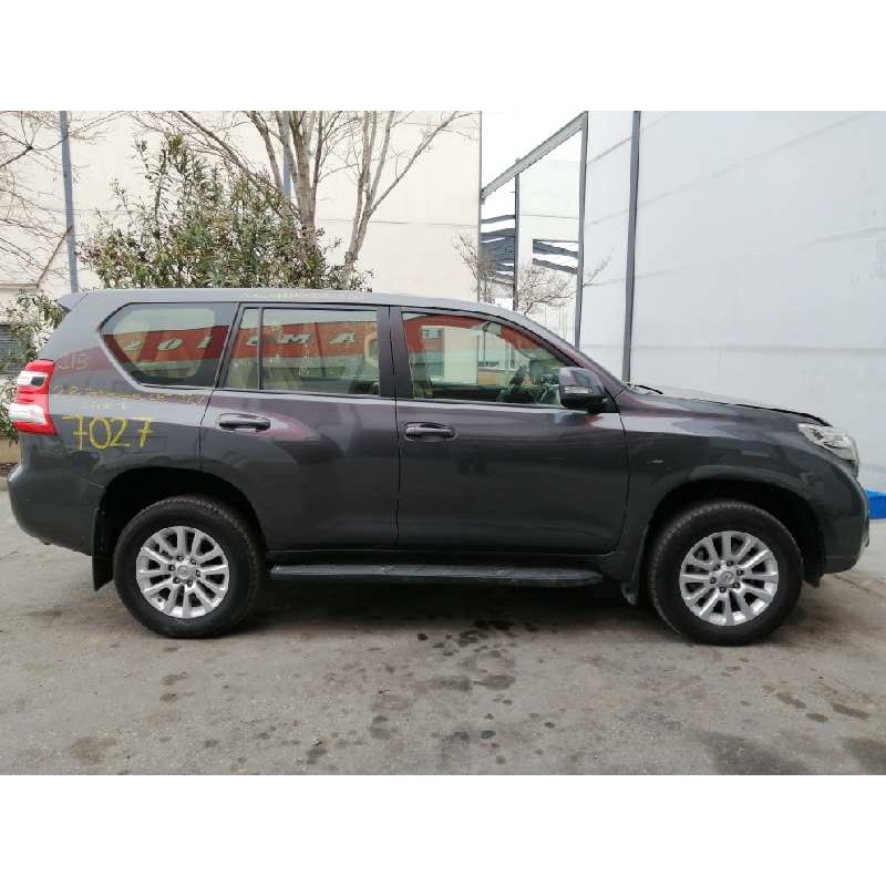 toyota land cruiser (j15) del año 2017