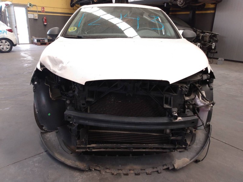 seat ibiza (6j5) del año 2010