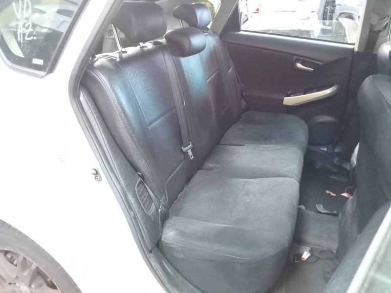 toyota prius (nhw30) del año 2014