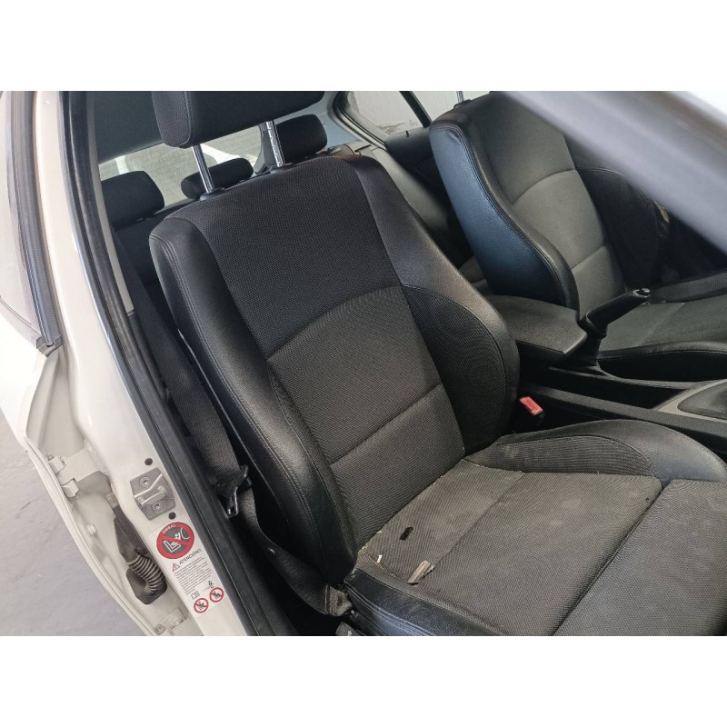 bmw serie 1 berlina (e81/e87) del año 2011