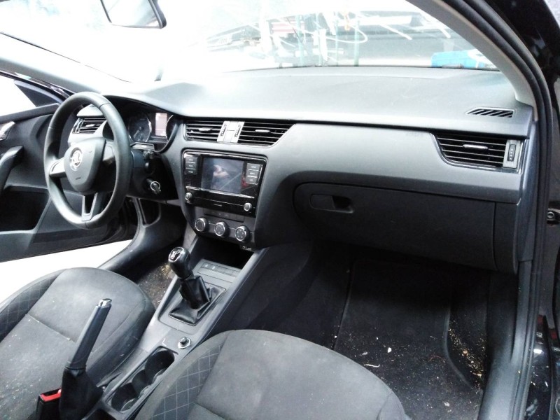 skoda octavia lim. (5e3) del año 2018