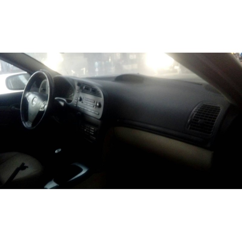 saab 9-3 berlina del año 2005