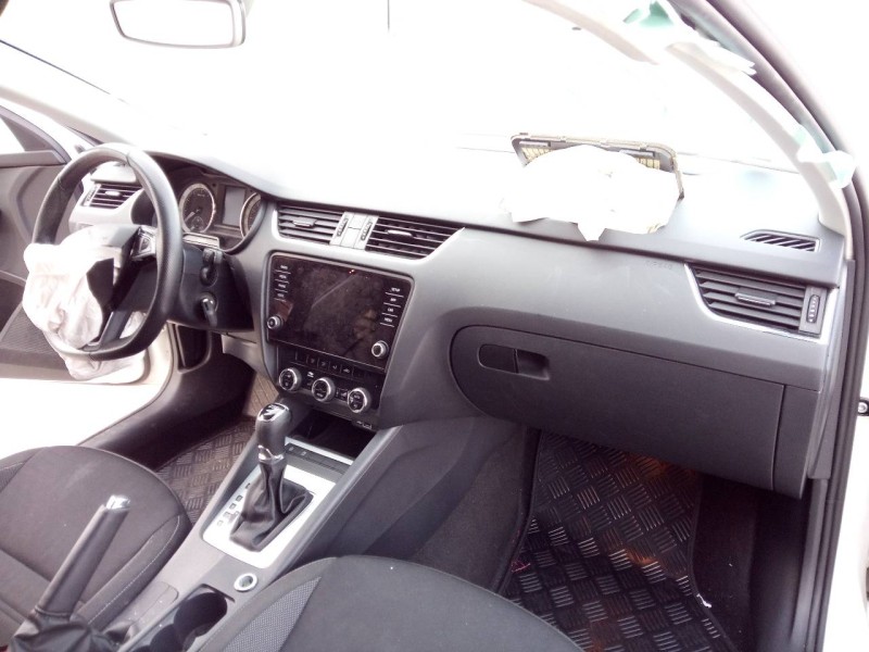 skoda octavia combi (5e5) del año 2021