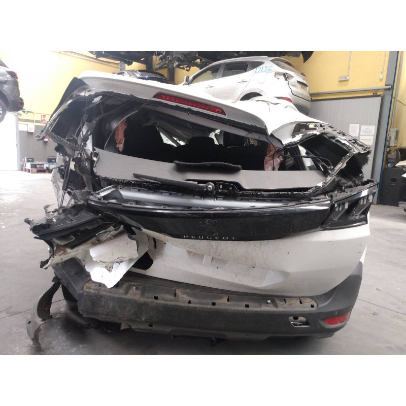 peugeot 5008 del año 2023