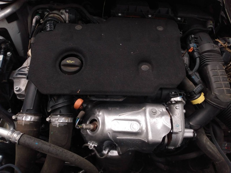 peugeot 5008 del año 2023