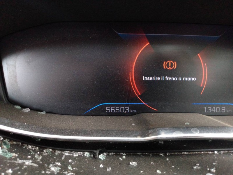 peugeot 5008 del año 2023