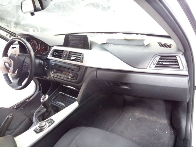 bmw serie 3 lim. (f30) del año 2013