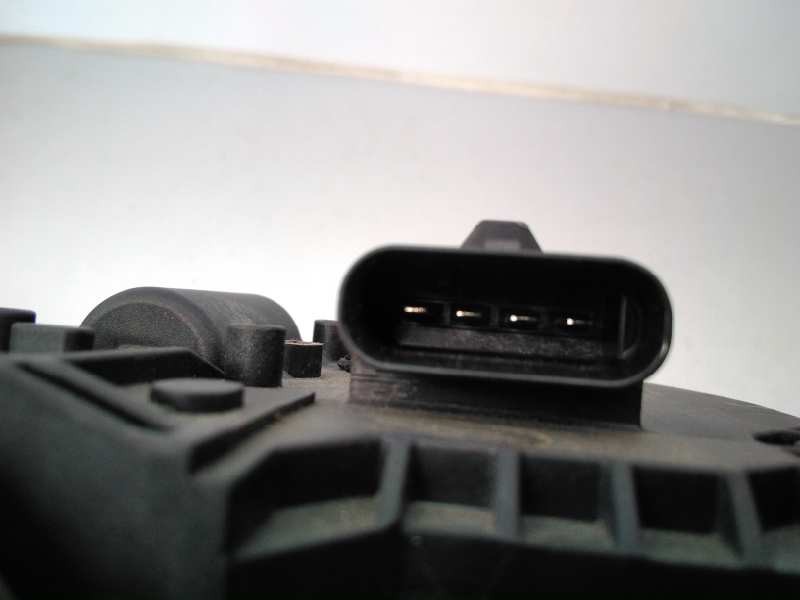 Recambio de motor limpia delantero para mercedes-benz clase cls (w218) cls 250 cdi be (218.303) referencia OEM IAM A2128201240 3