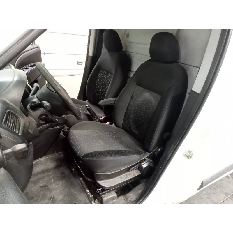 opel combo d del año 2017