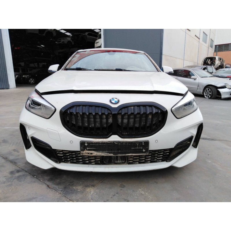 bmw serie 1 lim. (f40) del año 2021