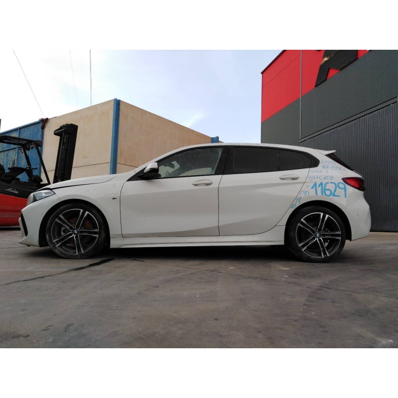 bmw serie 1 lim. (f40) del año 2021