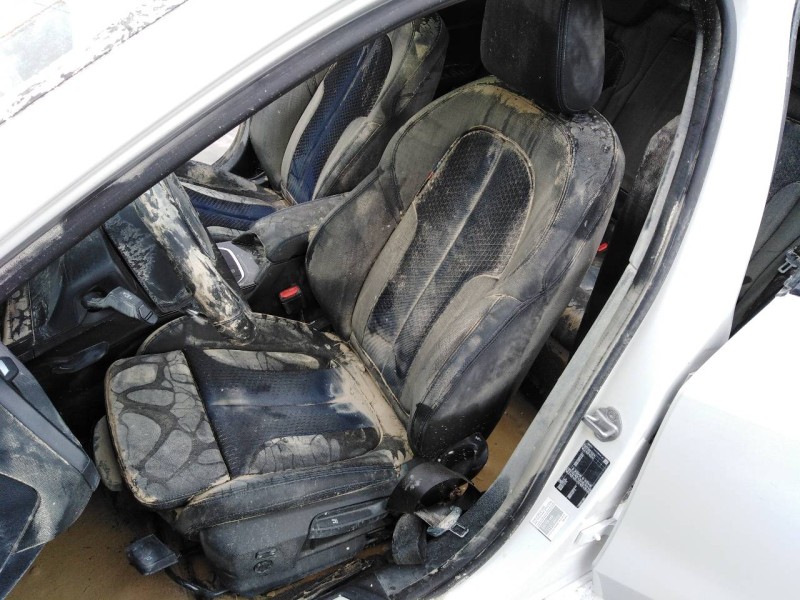 bmw serie 1 lim. (f40) del año 2021