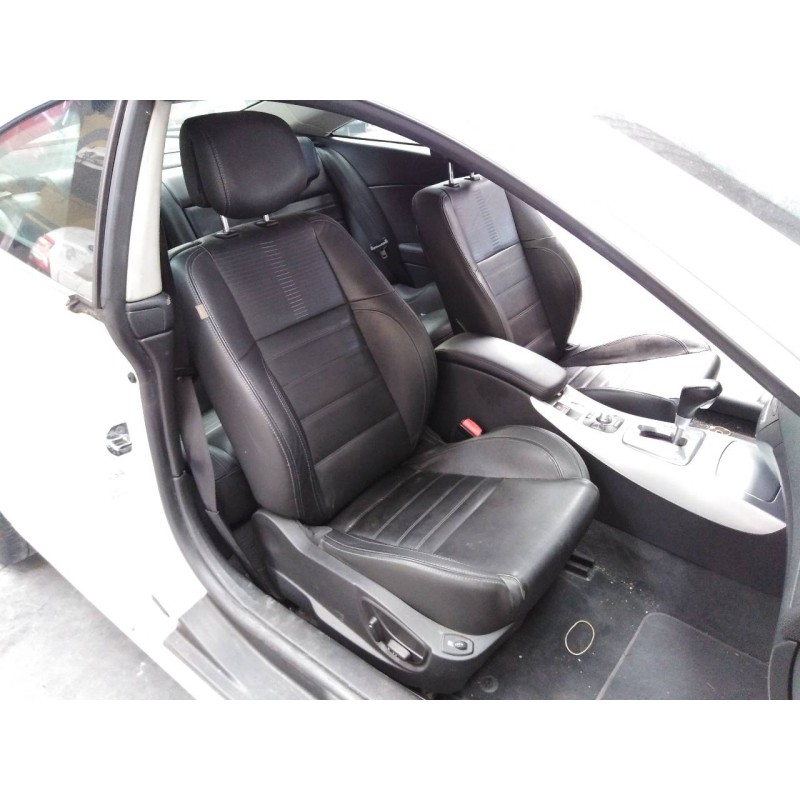 renault laguna coupe del año 2009