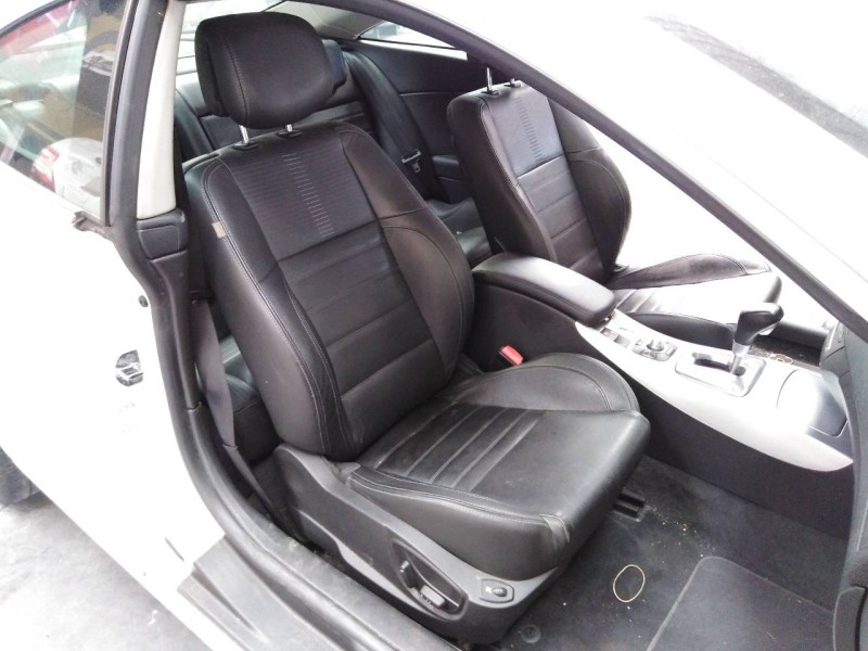 renault laguna coupe del año 2009