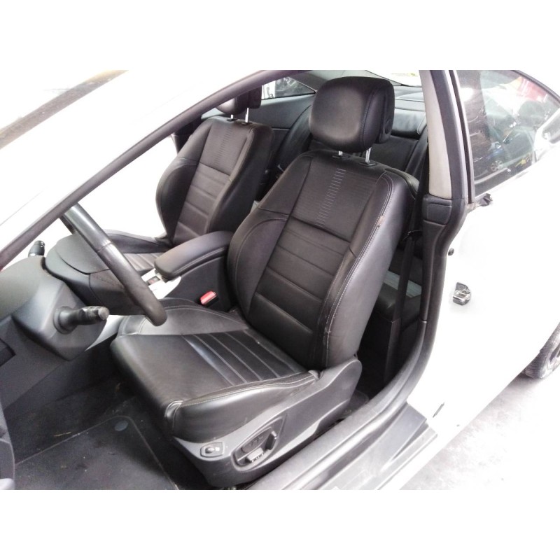 renault laguna coupe del año 2009