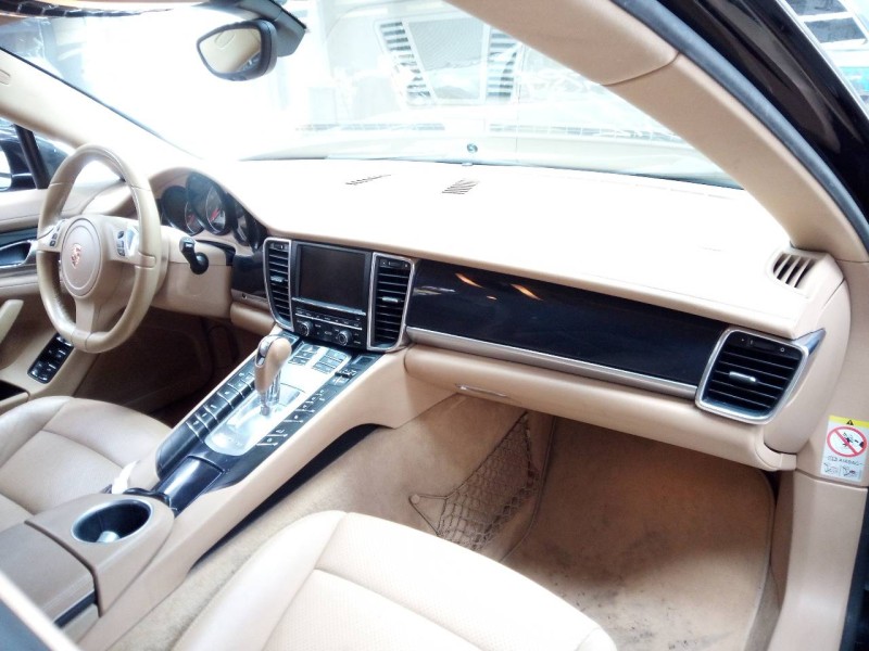 porsche panamera del año 2012
