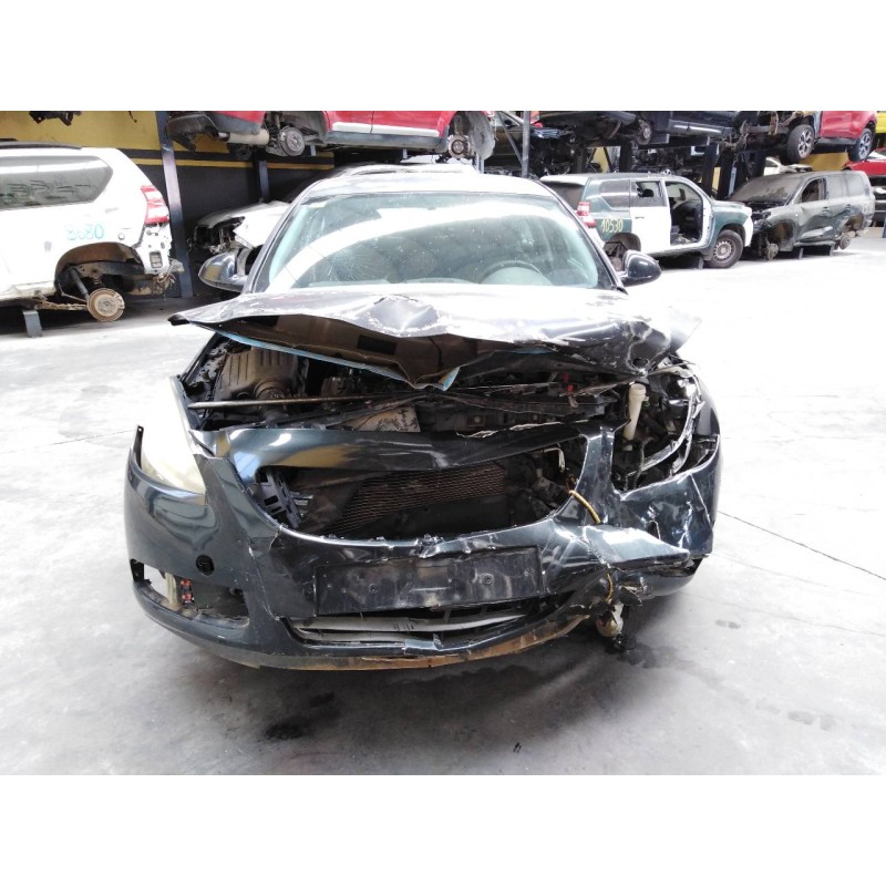 opel insignia berlina del año 2011