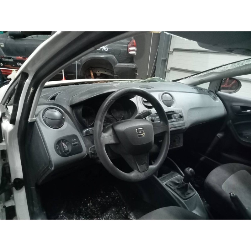 seat ibiza (6j5) del año 2014