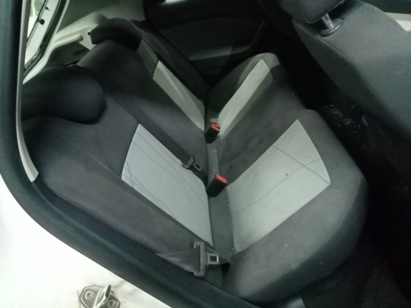 seat ibiza (6j5) del año 2014