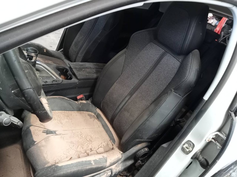 peugeot 3008 del año 2018