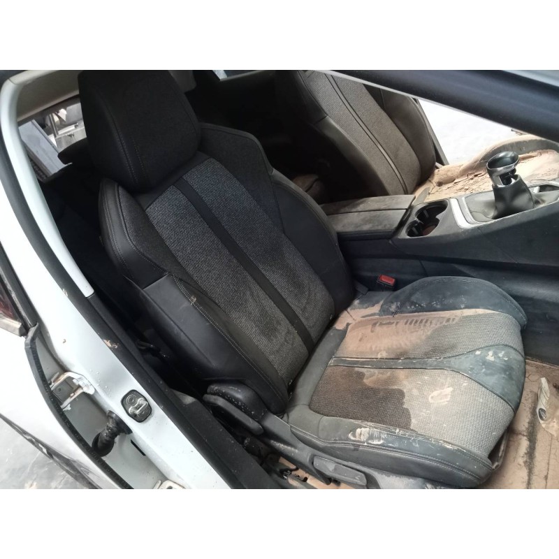 peugeot 3008 del año 2018