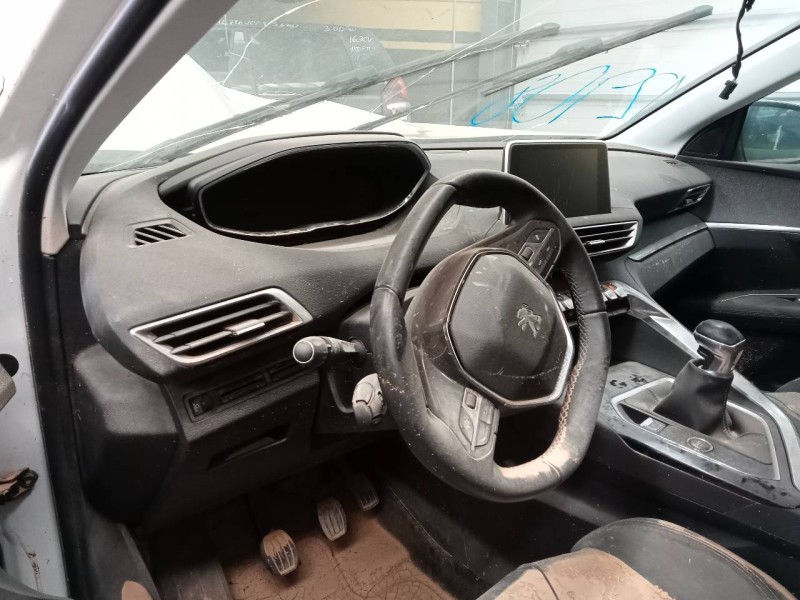 peugeot 3008 del año 2018