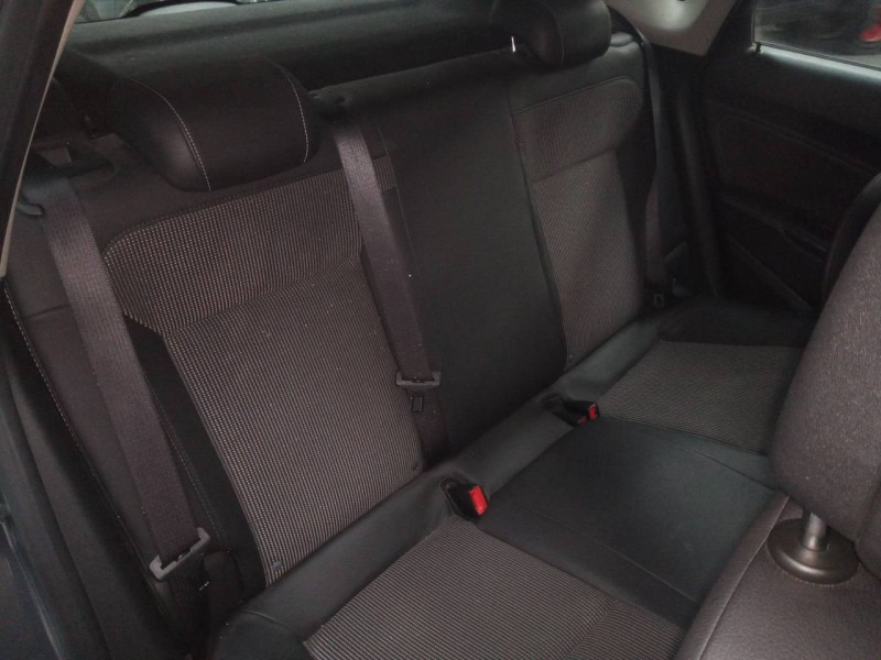 opel astra j lim. del año 2013