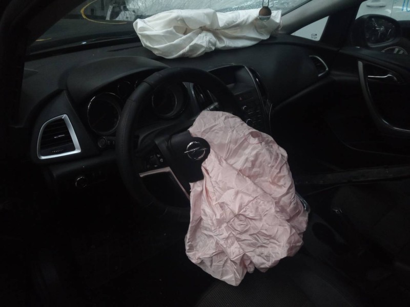 opel astra j lim. del año 2013