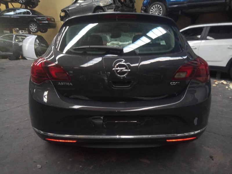 opel astra j lim. del año 2013