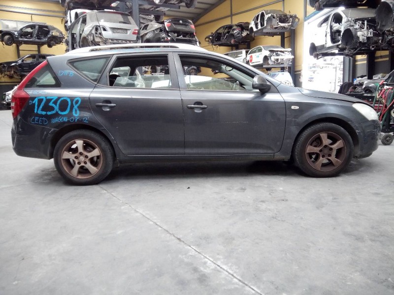 kia cee´d sporty wagon del año 2008