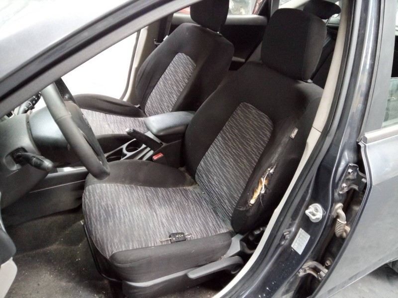 kia cee´d sporty wagon del año 2008