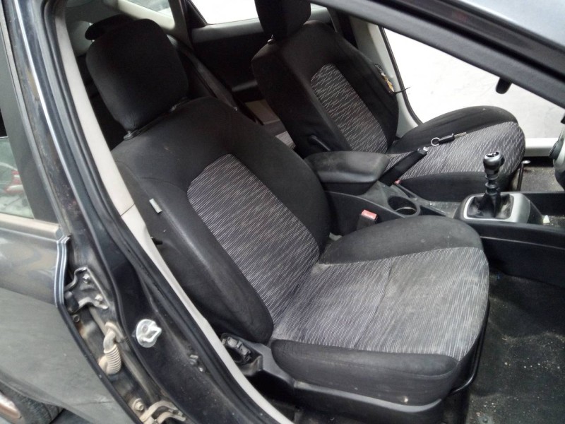 kia cee´d sporty wagon del año 2008