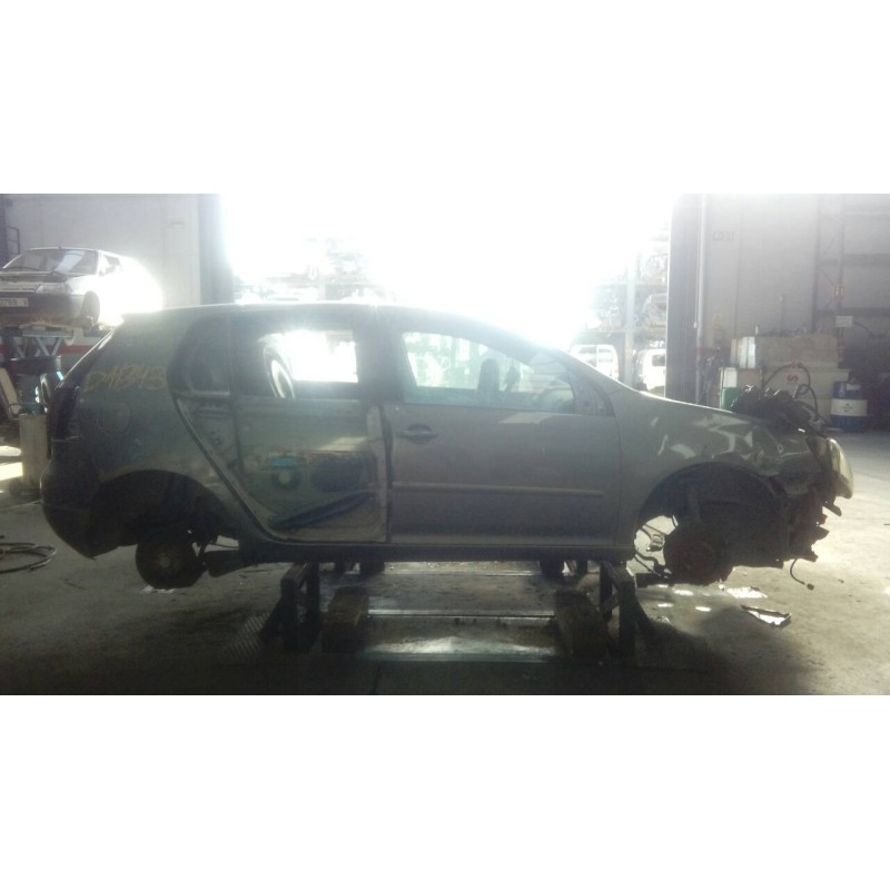 volkswagen golf v berlina (1k1) del año 2005