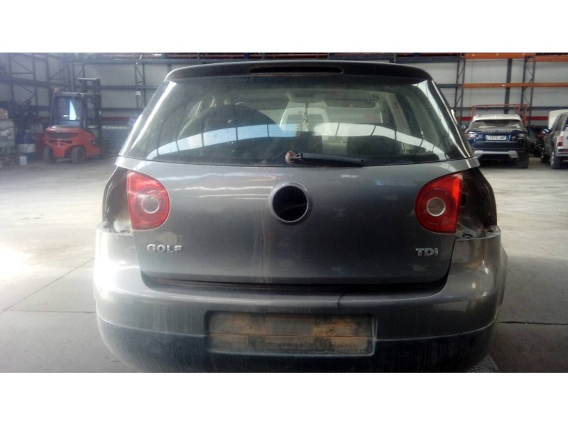 volkswagen golf v berlina (1k1) del año 2005