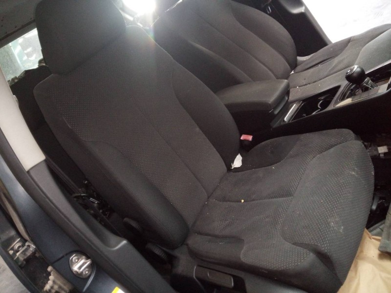 volkswagen passat berlina (3c2) del año 2010