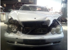 mercedes-benz clase c (w203) berlina del año 2001 2