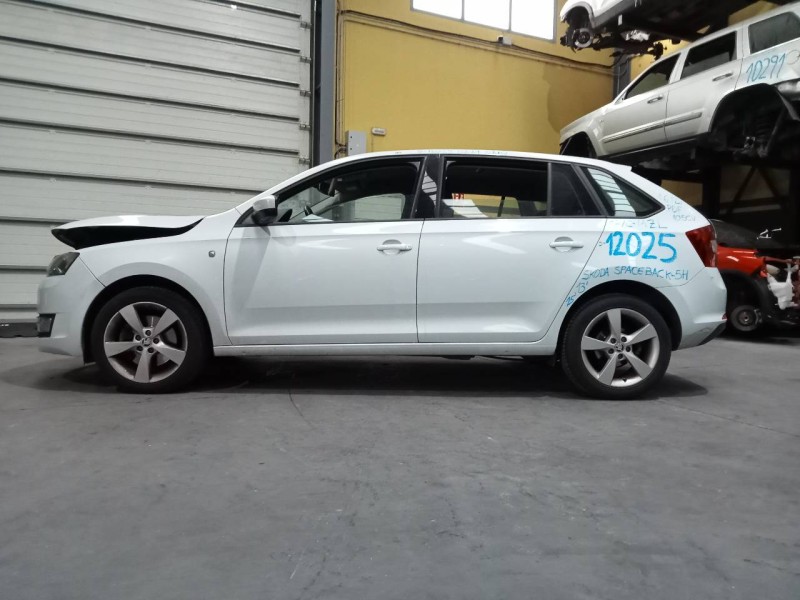 skoda spaceback (5h) del año 2015