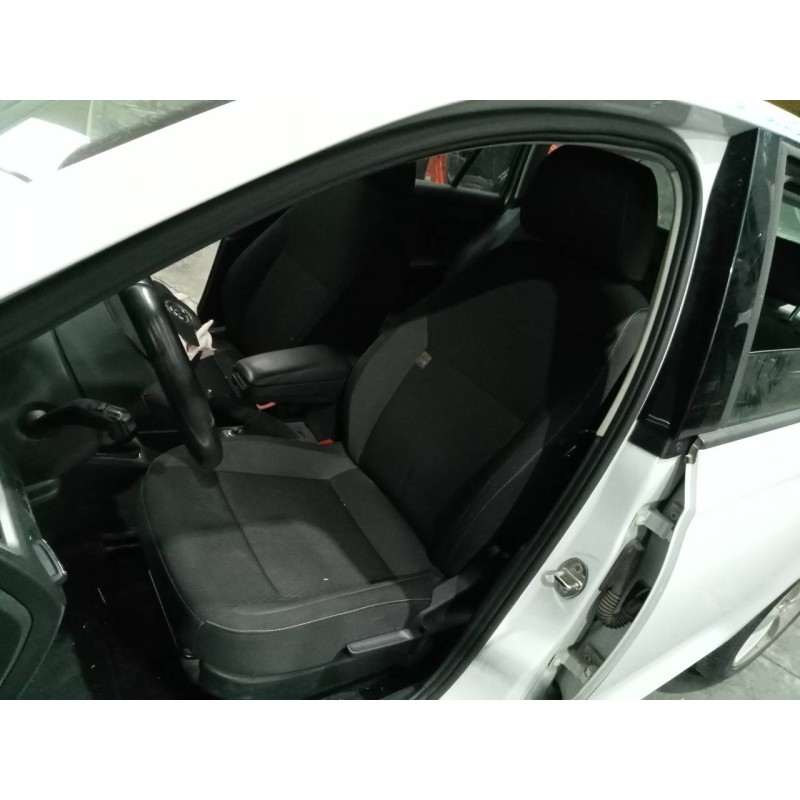 skoda spaceback (5h) del año 2015