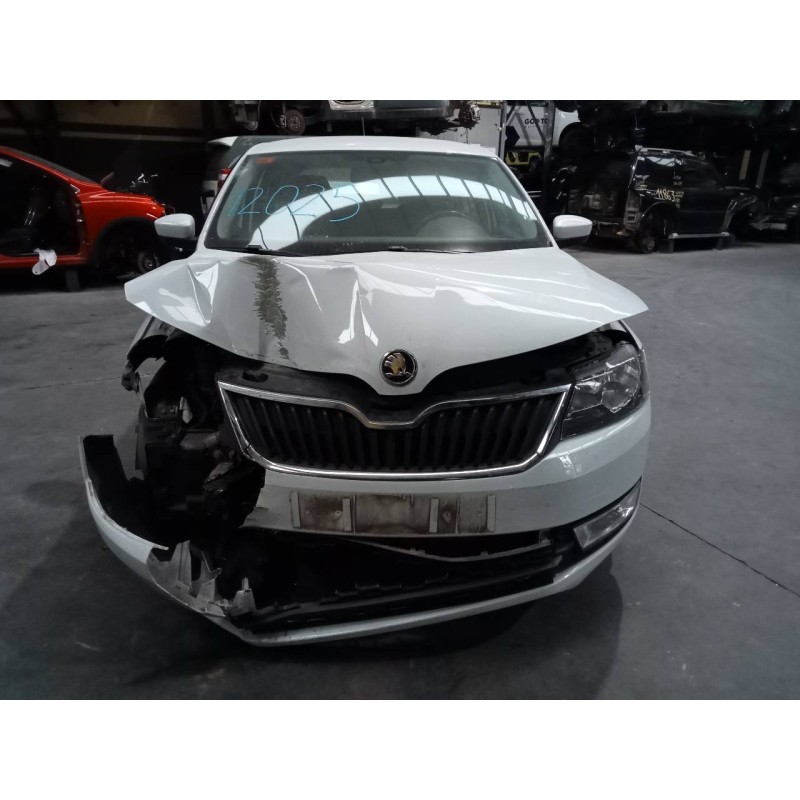 skoda spaceback (5h) del año 2015