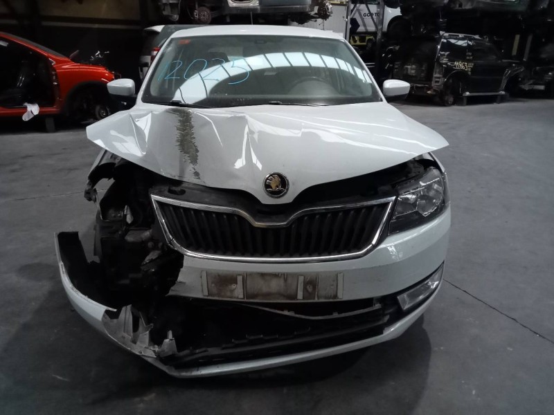 skoda spaceback (5h) del año 2015