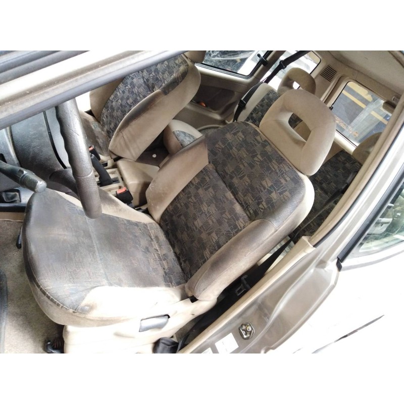 nissan terrano/terrano.ii (r20) del año 2004