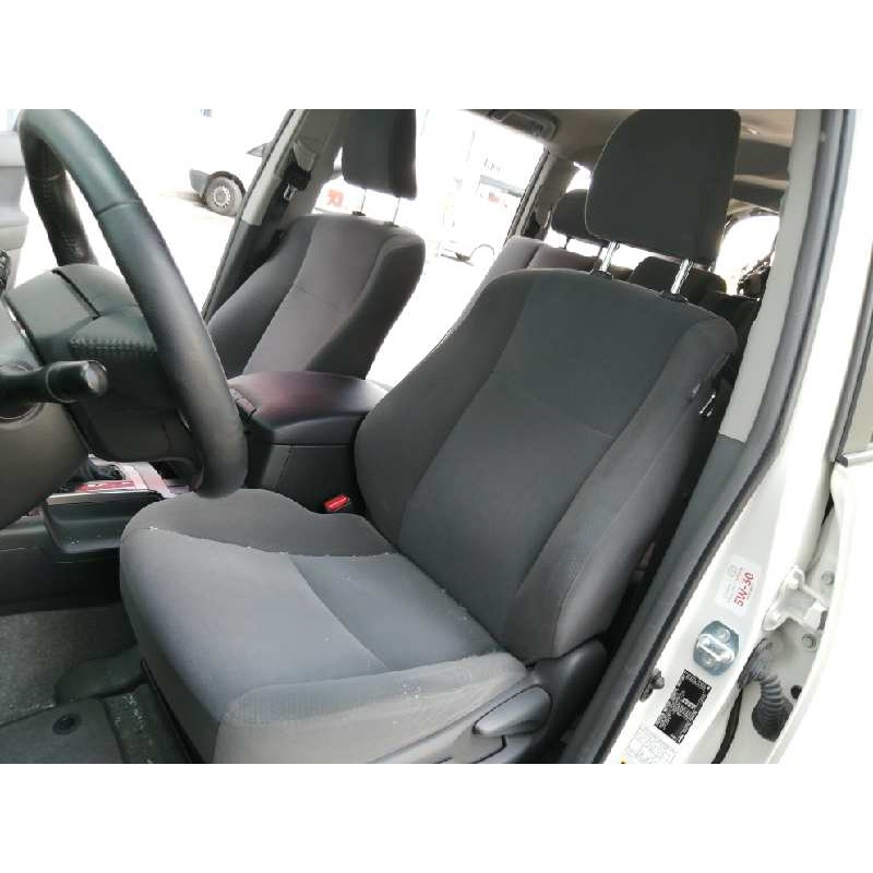 toyota land cruiser (j15) del año 2010