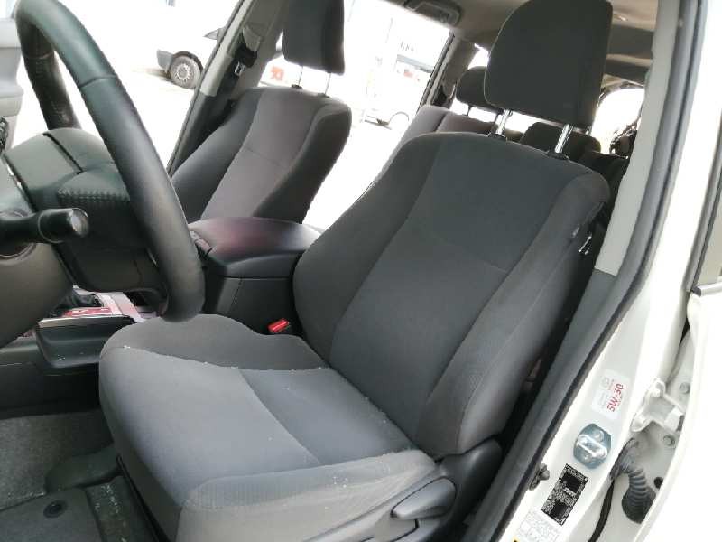 toyota land cruiser (j15) del año 2010