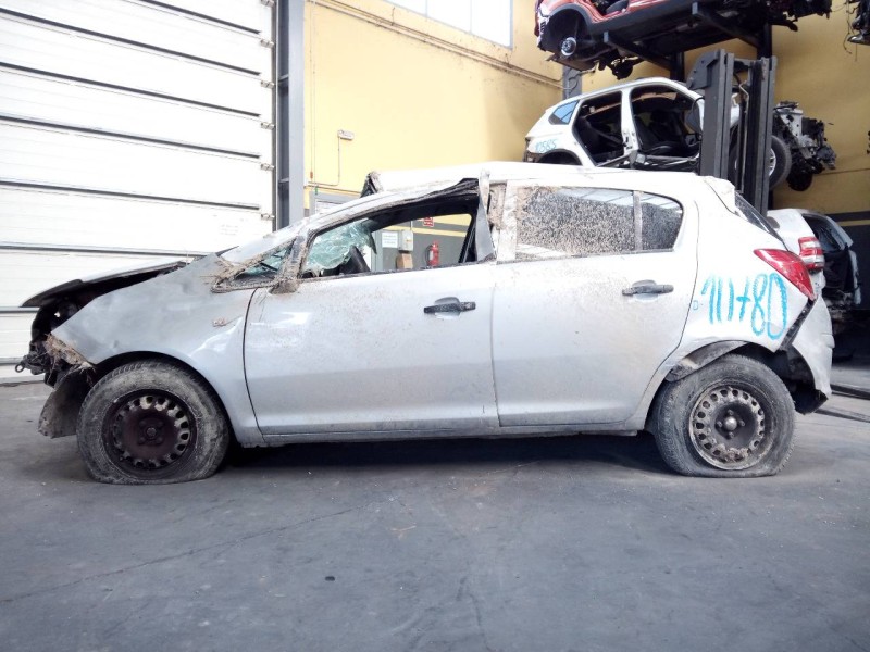 opel corsa d del año 2009