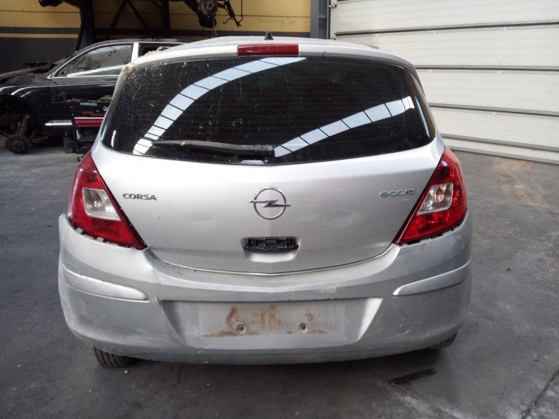 opel corsa d del año 2009